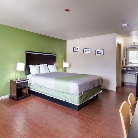 Motel 6 Floresville Buitenkant foto