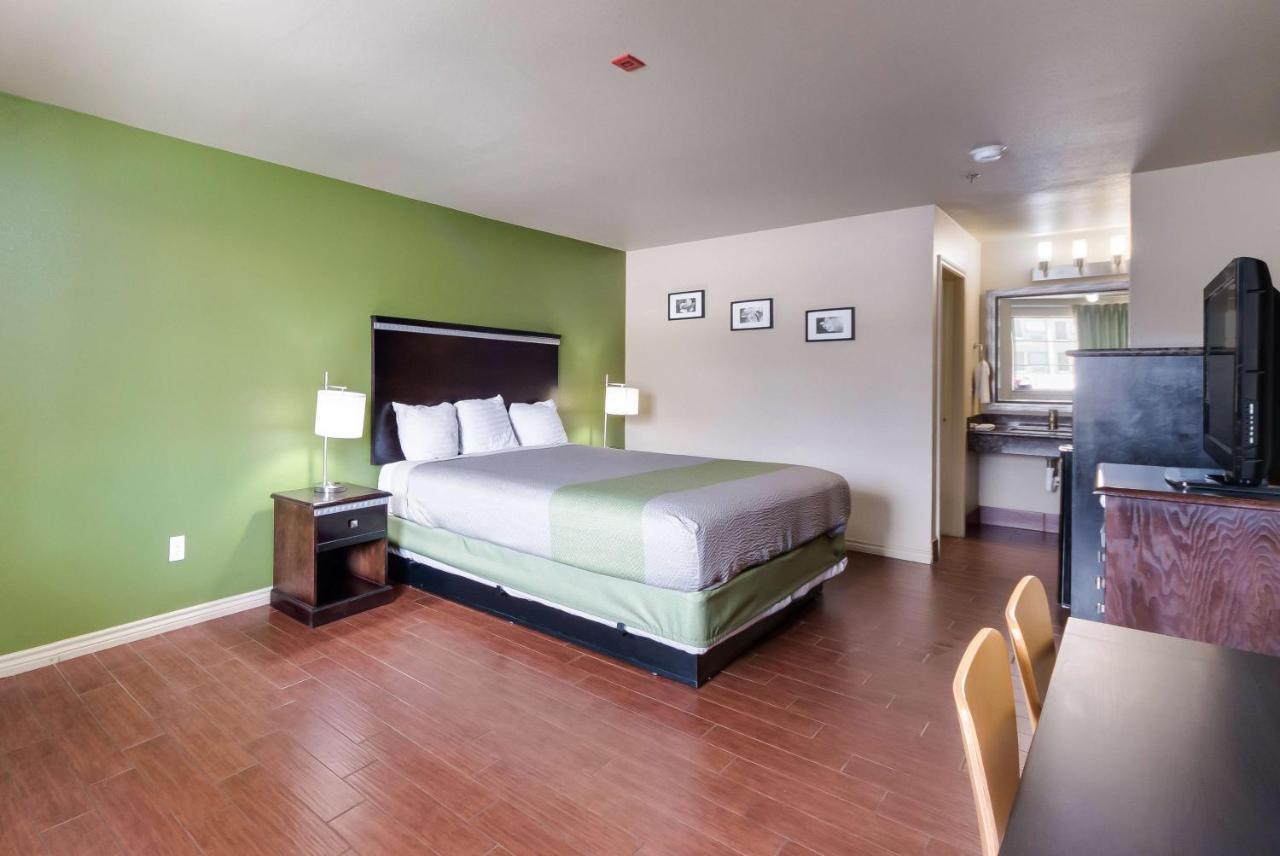 Motel 6 Floresville Buitenkant foto