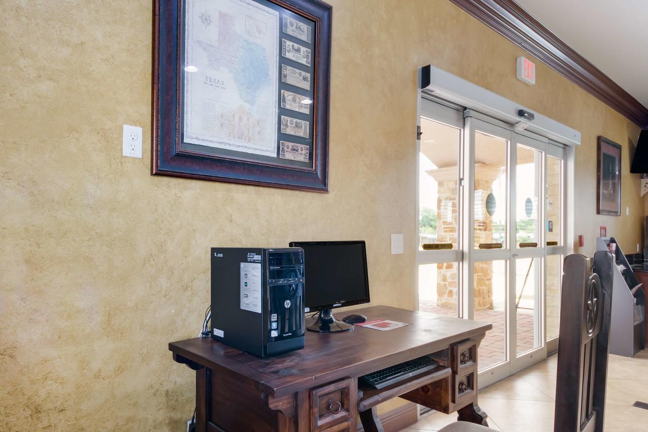 Motel 6 Floresville Buitenkant foto