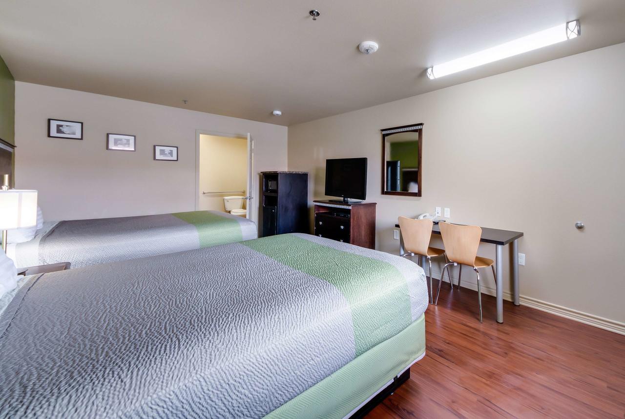 Motel 6 Floresville Buitenkant foto